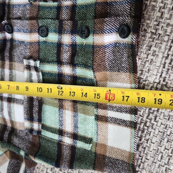 Adele B. Plaid Cropped Shacket - Picture 9 of 14